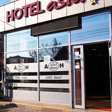 Asia Hotel Тыргу-Жиу Экстерьер фото