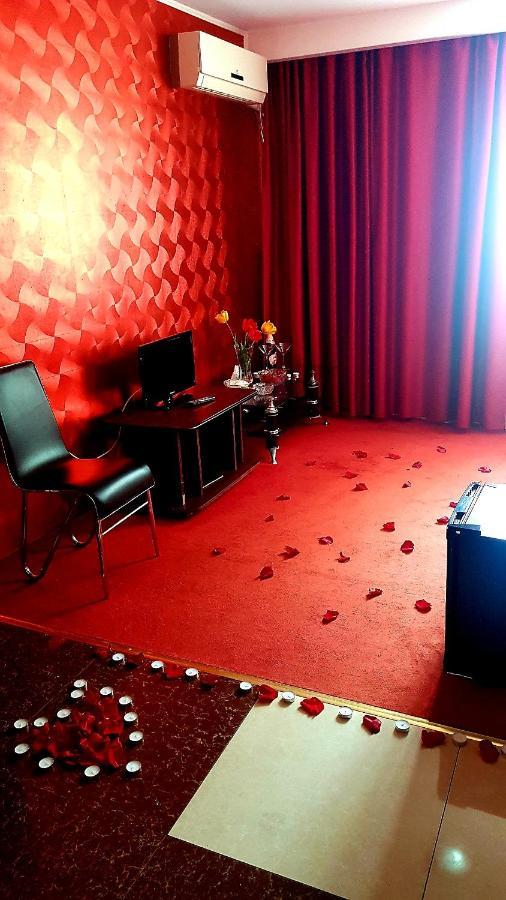 Asia Hotel Тыргу-Жиу Экстерьер фото